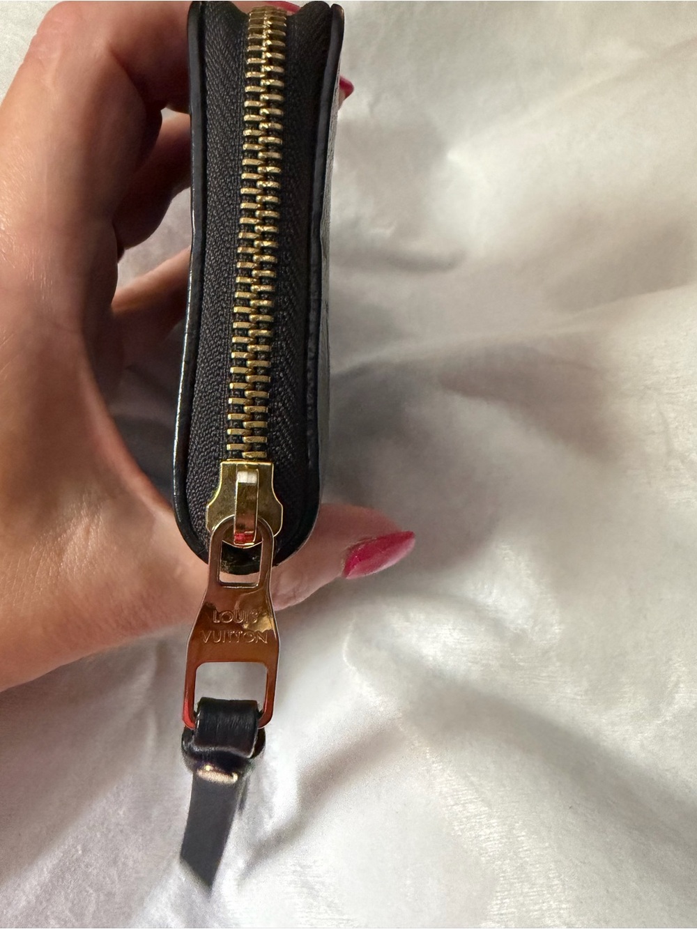 Louis Vuitton Black Empreinte (Embossed) Monogram Leather Compact Wallet, Soft! - Picture 8 of 15